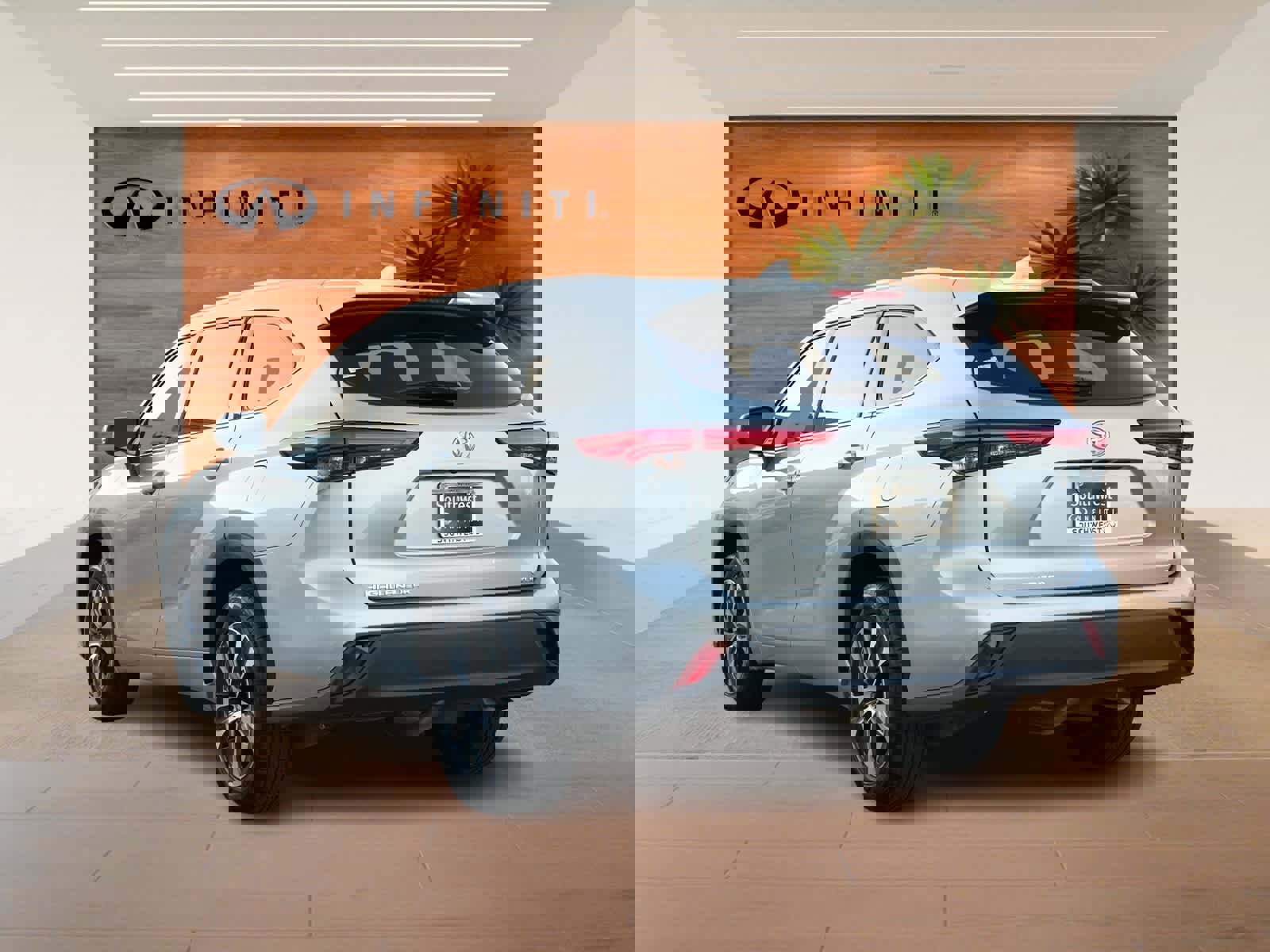 Used 2022 Toyota Highlander XLE image 5