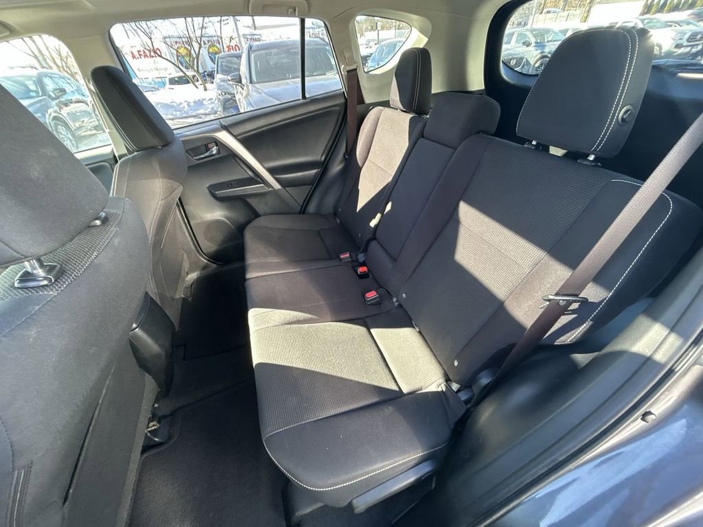 Used 2016 Toyota RAV4 XLE image 23