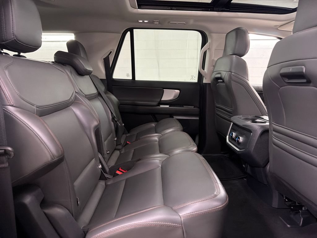 Certified 2025 Ford Expedition Max Active RWD image 34