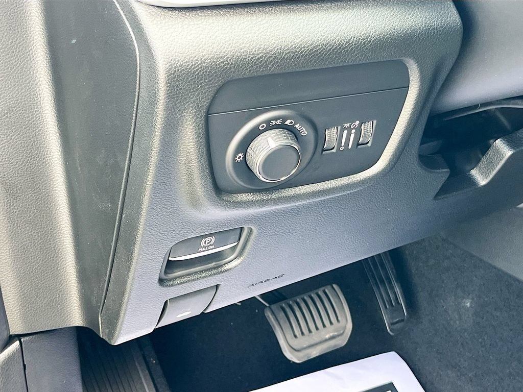 New 2026 Jeep Grand Cherokee Laredo AWD/4WD image 10