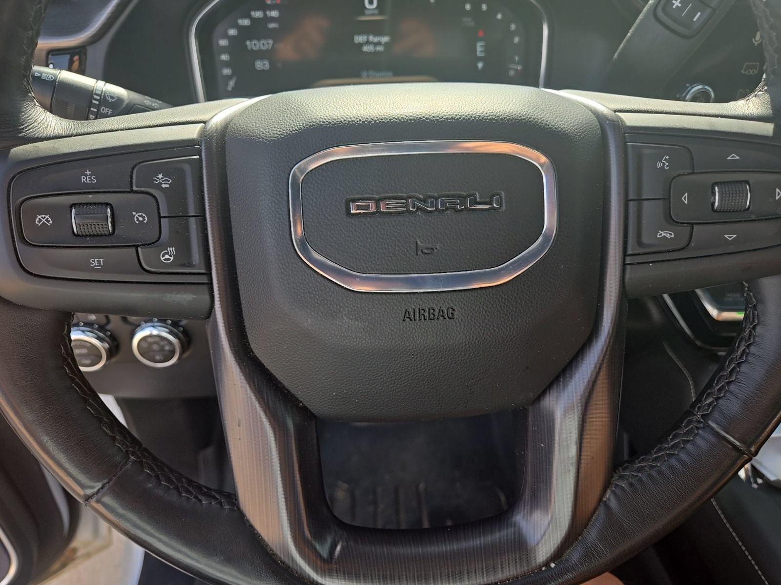 Used 2025 GMC Sierra 2500 Denali Ultimate AWD/4WD image 18