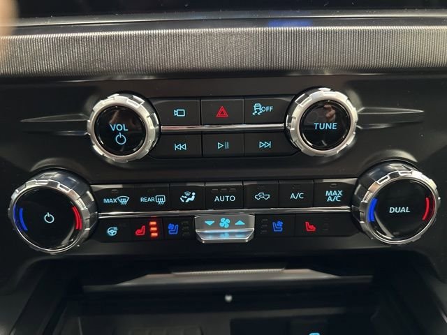 New 2026 Ford F250 Platinum image 37