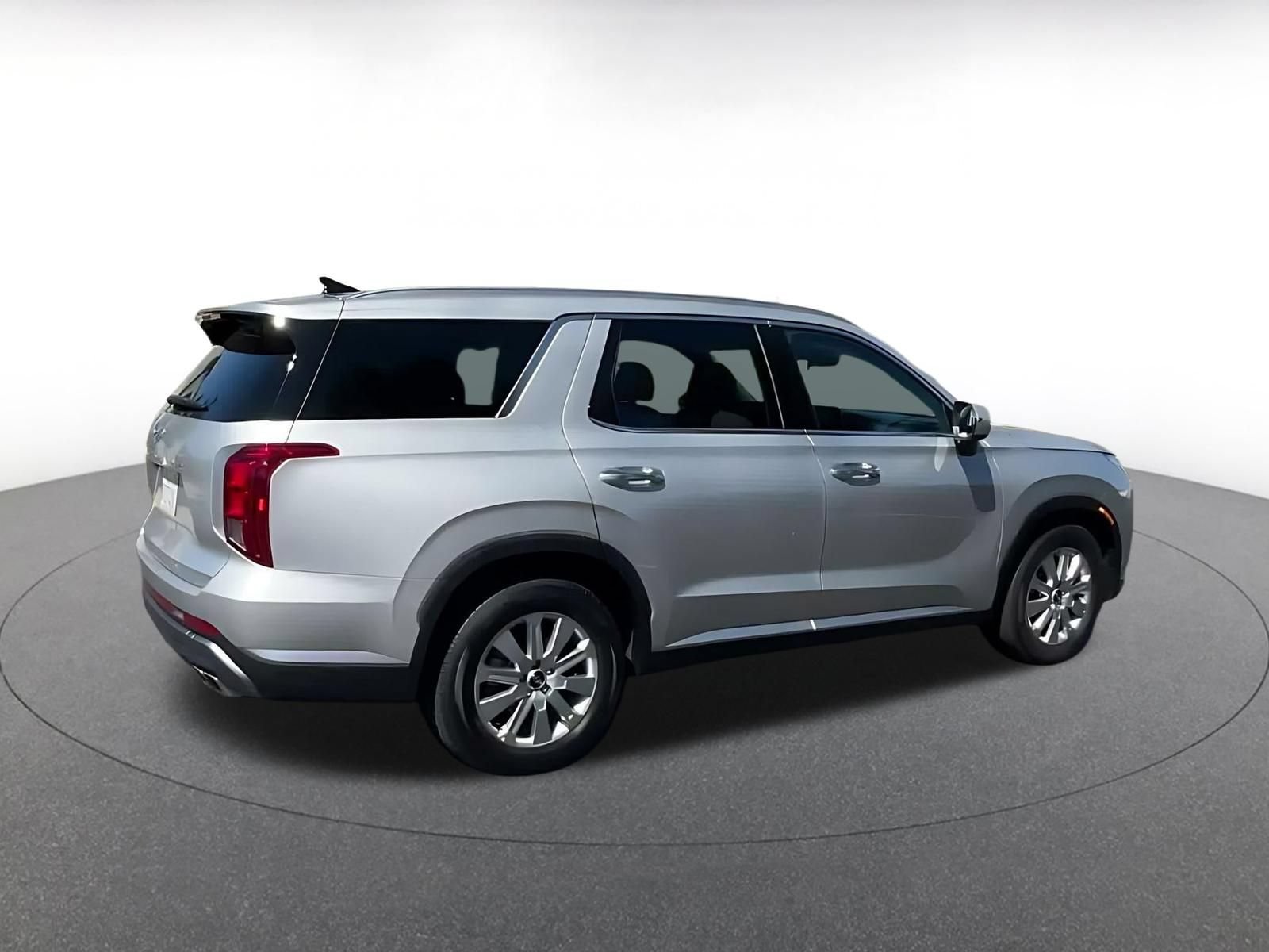 Used 2025 Hyundai Palisade SEL FWD image 14
