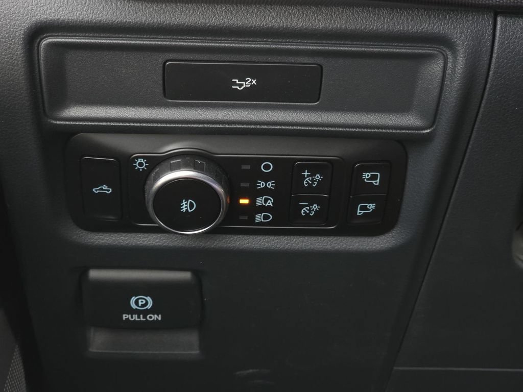 Used 2026 Ford F150 Lariat AWD/4WD image 13