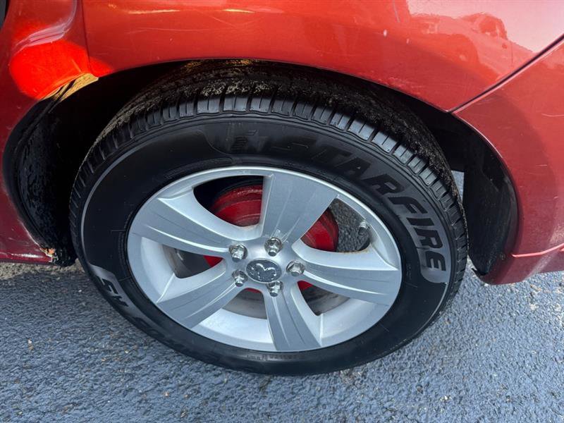 Used 2010 Dodge Caliber Mainstreet image 24