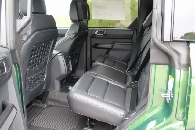 New 2025 Ford Bronco Badlands image 5