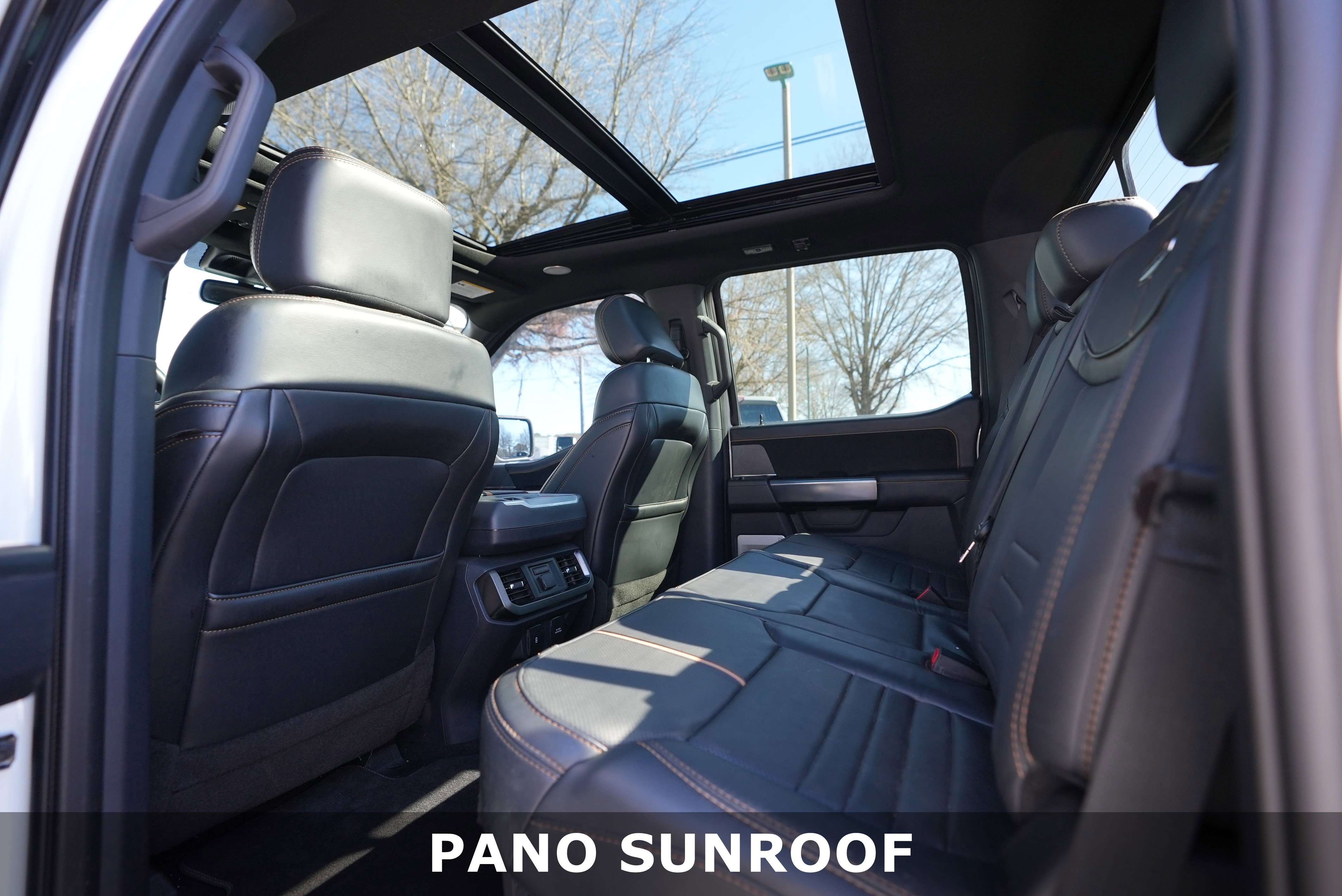 Used 2023 Ford F150 Platinum w/ FX4 Off-Road Package image 7