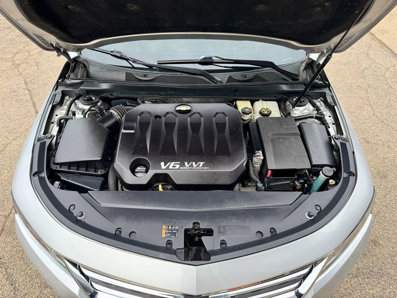 Used 2015 Chevrolet Impala LT w/ Convenience Package image 31