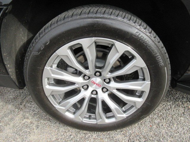 Used 2023 GMC Yukon XL Denali w/ LPO, Floor Liner Package AWD/4WD image 12