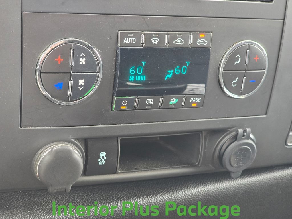 Used 2013 Chevrolet Silverado 2500 LT w/ Interior Plus Package AWD/4WD image 19
