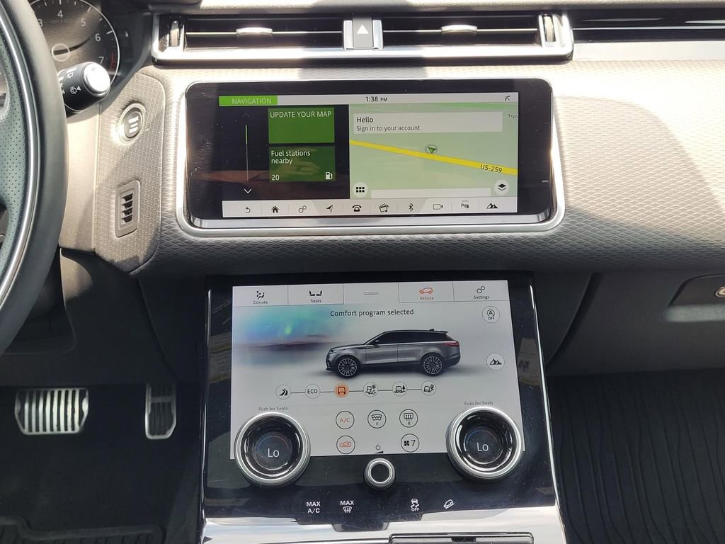 Used 2020 Land Rover Range Rover Velar R-Dynamic S image 18