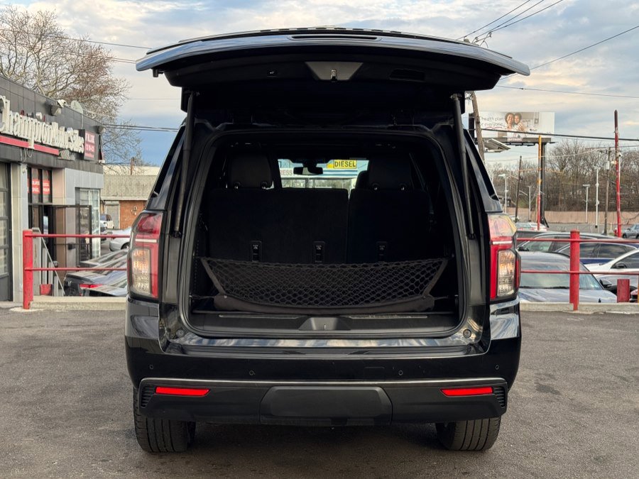 Used 2021 Chevrolet Suburban RST w/ Luxury Package image 30