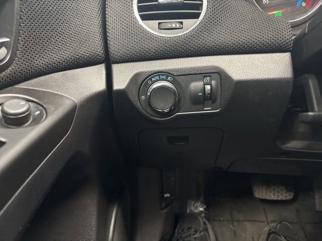 Used 2014 Chevrolet Cruze LT image 28