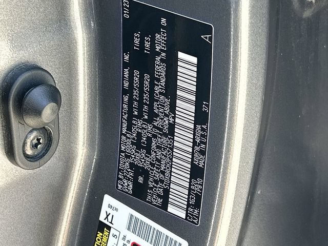 Used 2023 Toyota Highlander Limited AWD/4WD image 34