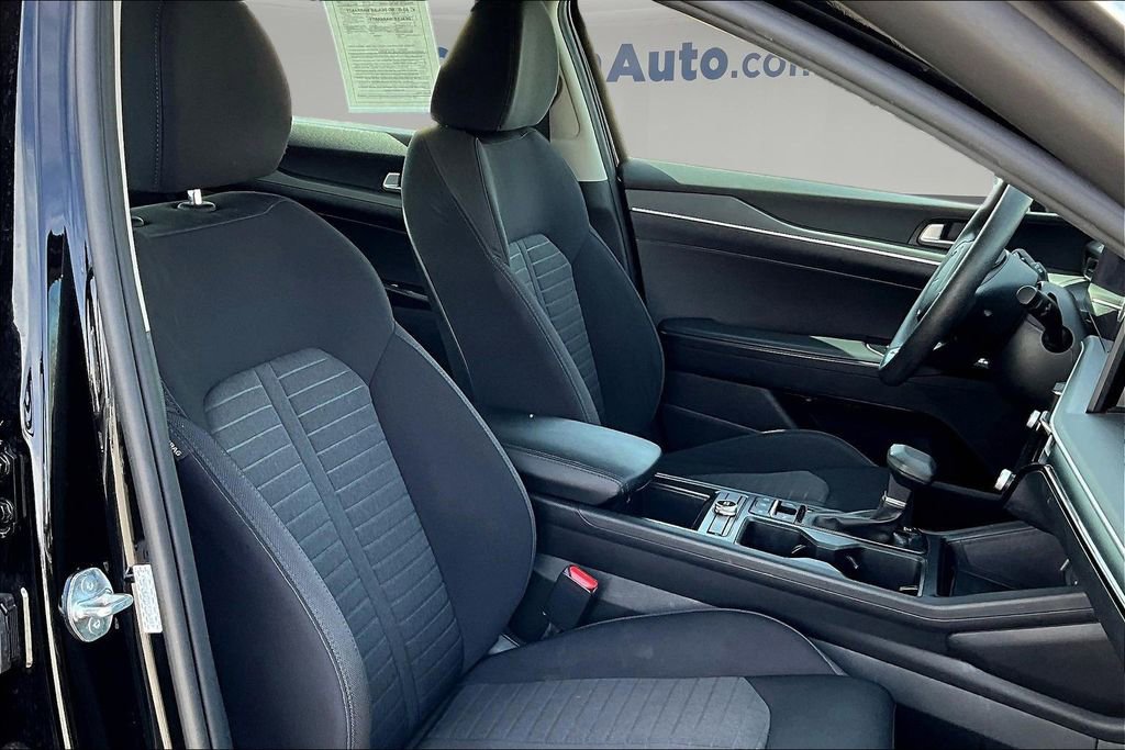 Used 2025 Kia K5 LXS image 26