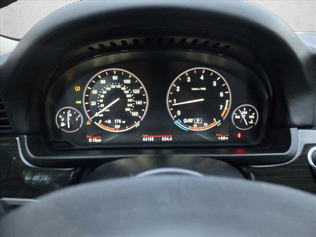 Used 2015 BMW 550i xDrive Sedan image 16
