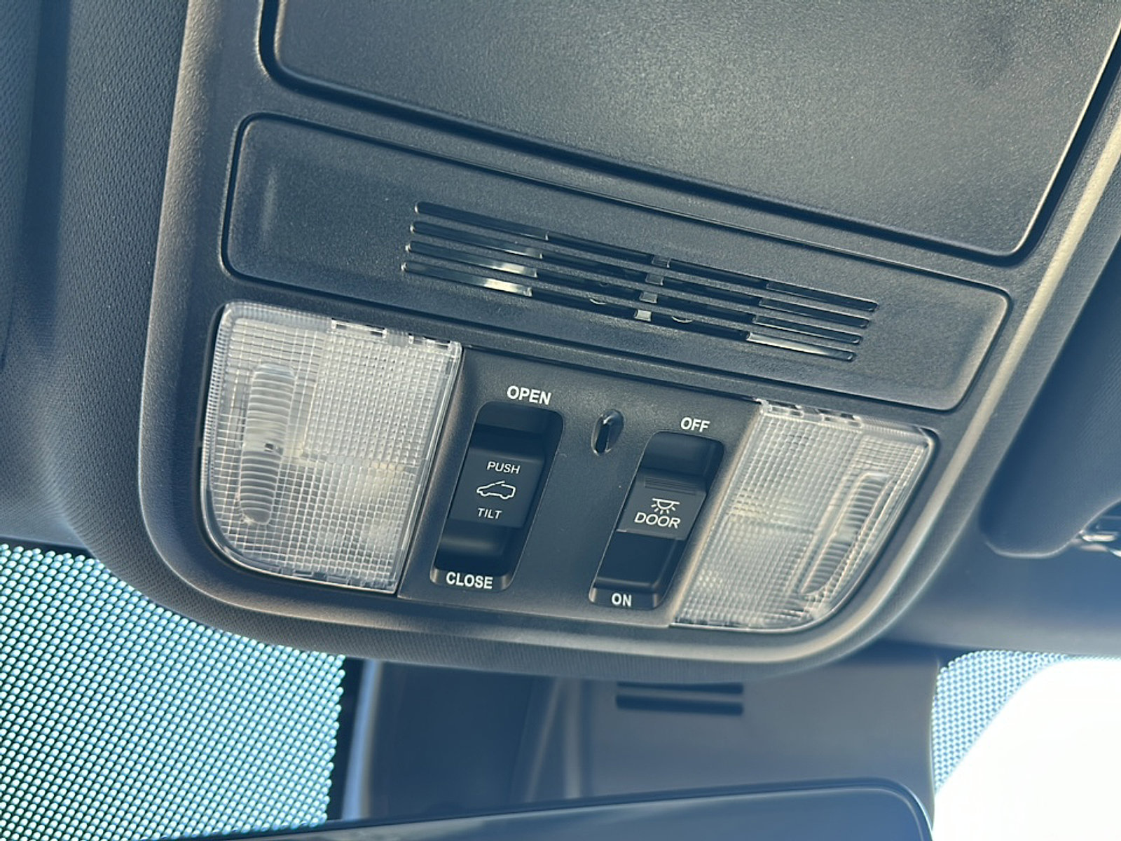 Used 2023 Honda Passport EX-L image 37