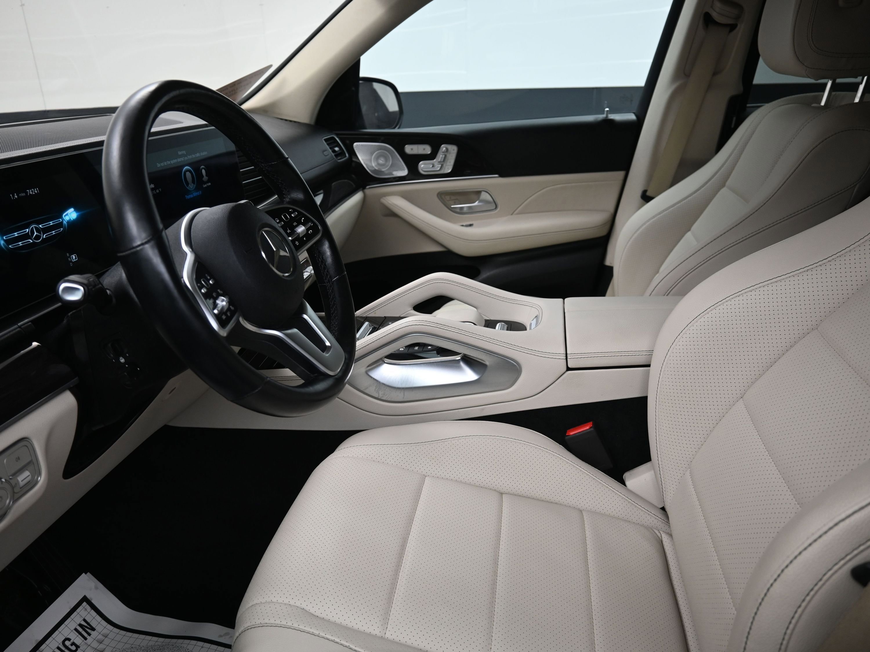 Used 2021 Mercedes-Benz GLS 450 4MATIC image 25