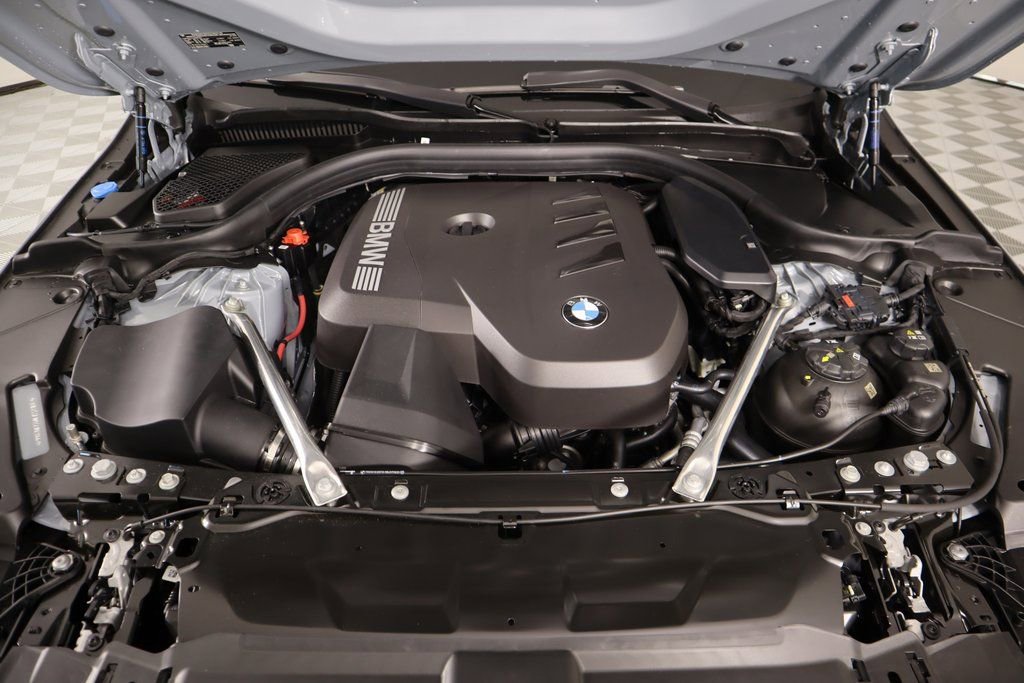 New 2025 BMW 530i xDrive w/ M Sport Package AWD/4WD image 21