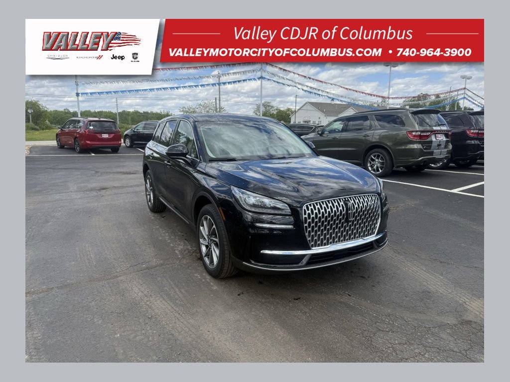 Used 2023 Lincoln Corsair AWD w/ Equipment Group 101A image 1