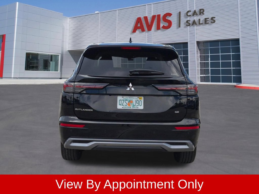 Used 2025 Mitsubishi Outlander SE AWD/4WD image 7