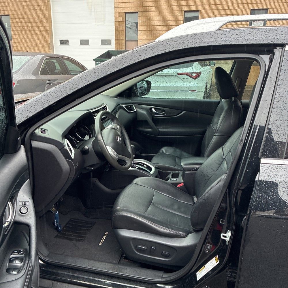 Used 2016 Nissan Rogue SL w/ SL Premium Package image 4