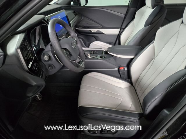 New 2026 Lexus TX 500h AWD image 10