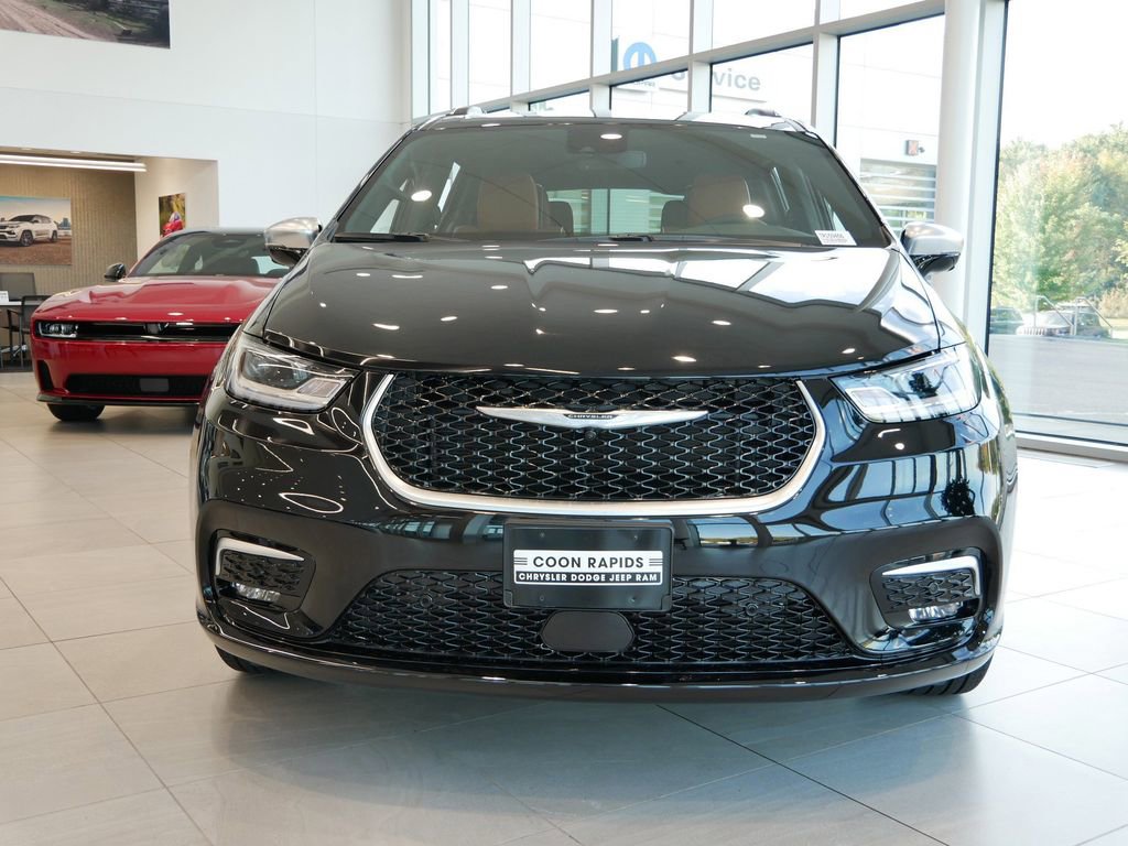 New 2026 Chrysler Pacifica Pinnacle image 10