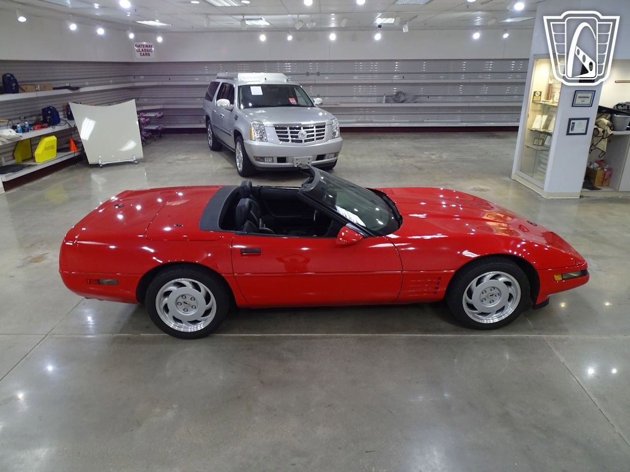 Used 1992 Chevrolet Corvette Convertible RWD image 18