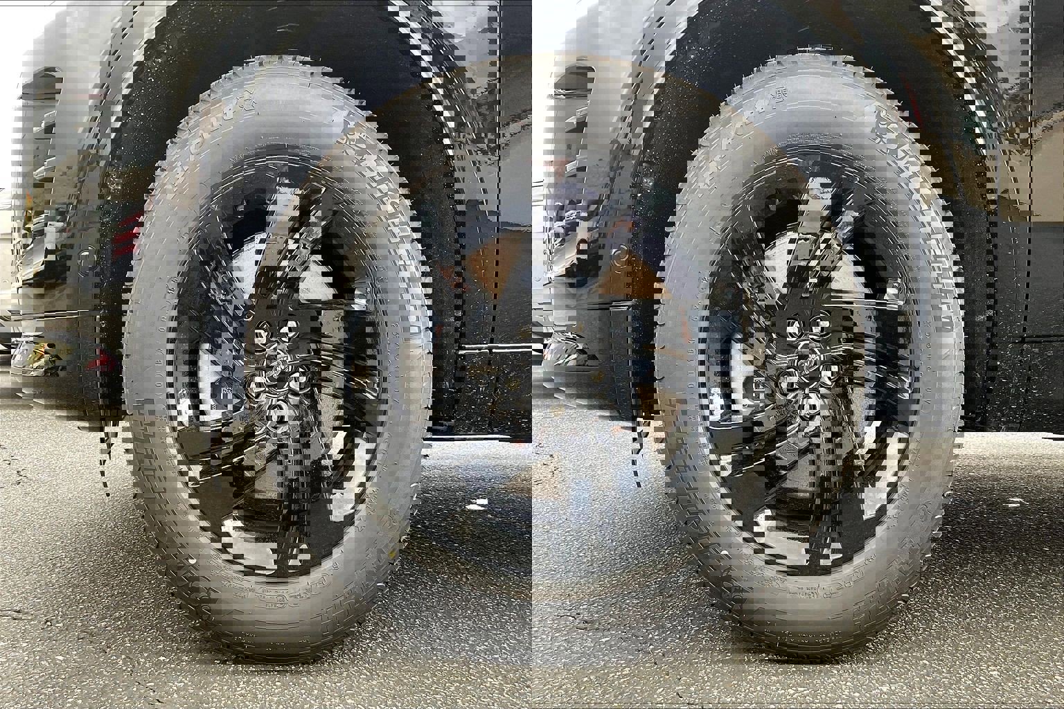 New 2026 Land Rover Discovery Sport Landmark image 18