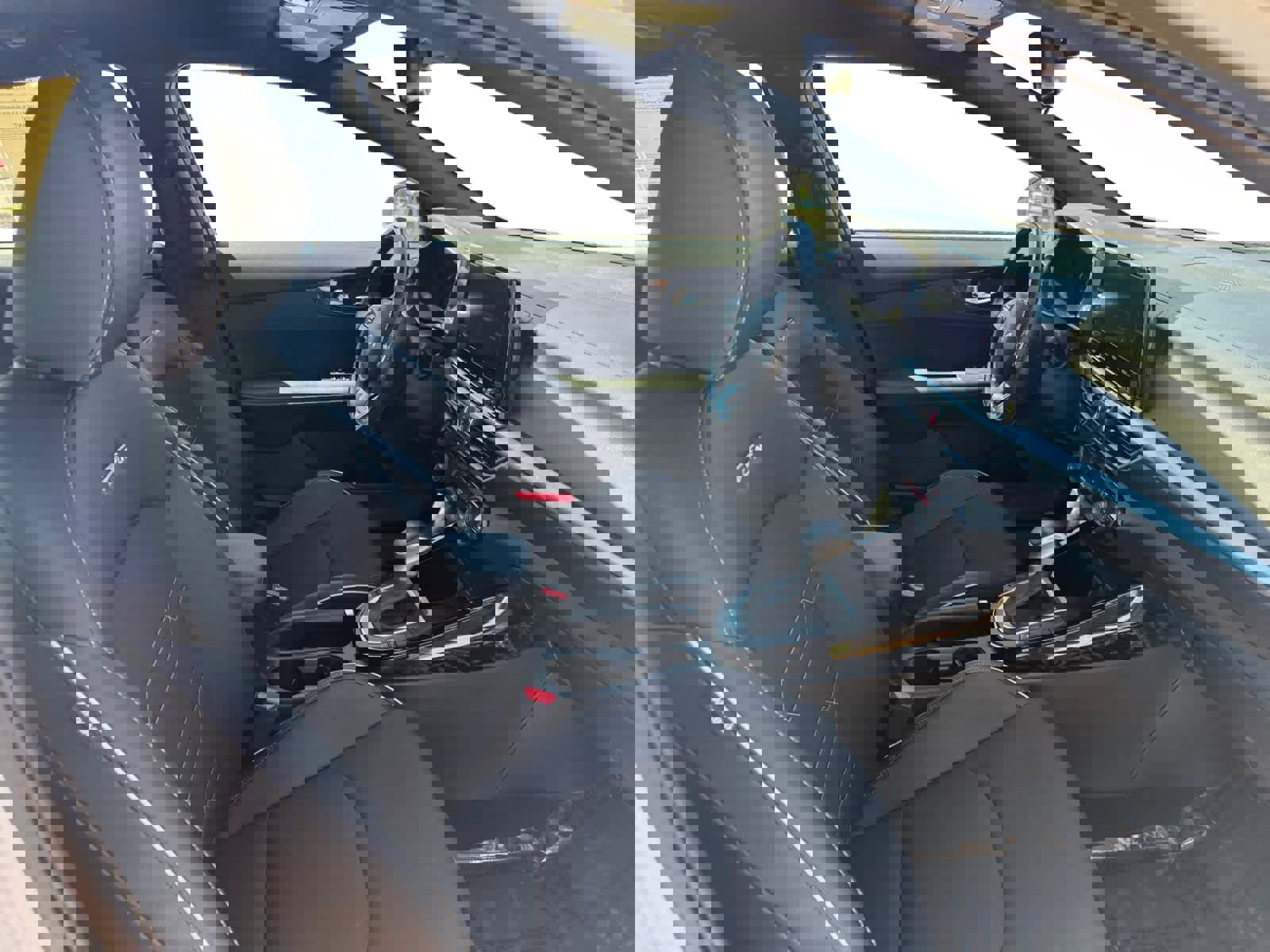 Used 2023 Kia Forte GT-Line image 15