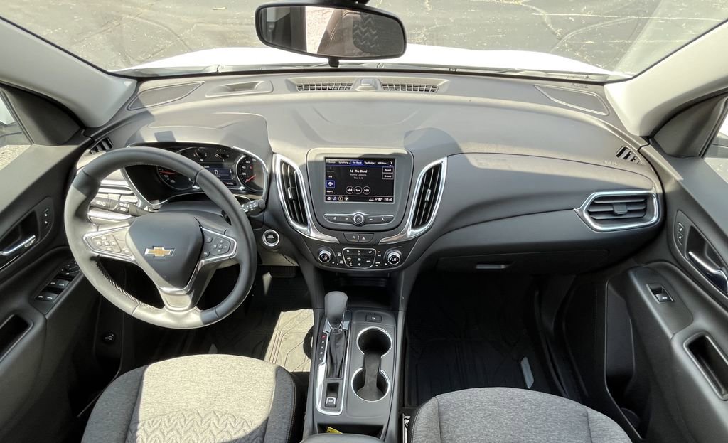 Certified 2024 Chevrolet Equinox LT w/ LPO, Floor Liner Package FWD image 11