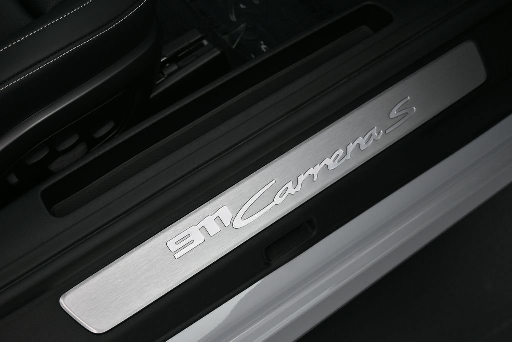 Certified 2025 Porsche 911 Carrera S RWD image 31