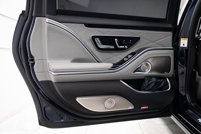 Used 2025 Mercedes-Benz Maybach S 580 4MATIC image 40