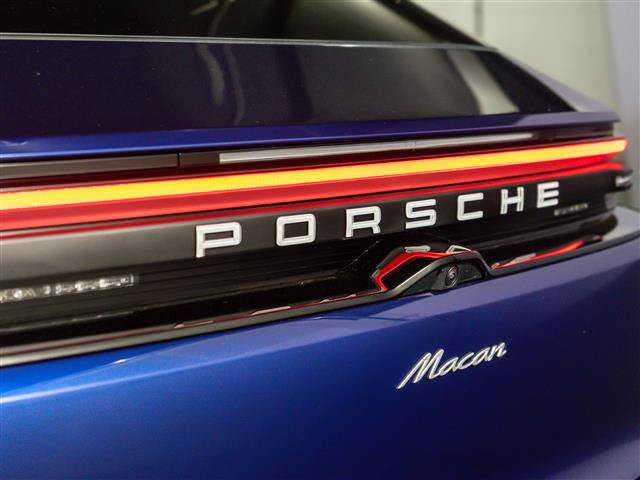 Used 2026 Porsche Macan Electric RWD image 30