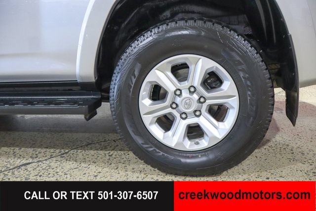 Used 2020 Toyota 4Runner SR5 Premium AWD/4WD image 38