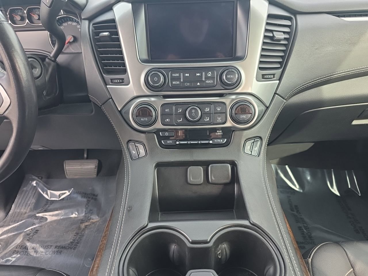 Used 2020 Chevrolet Suburban LT image 28