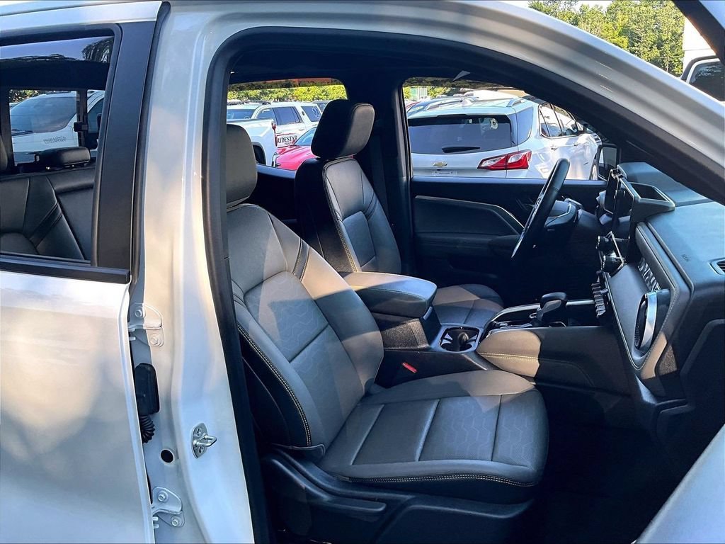 Used 2024 Chevrolet Colorado ZR2 w/ ZR2 Convenience Package III AWD/4WD image 11
