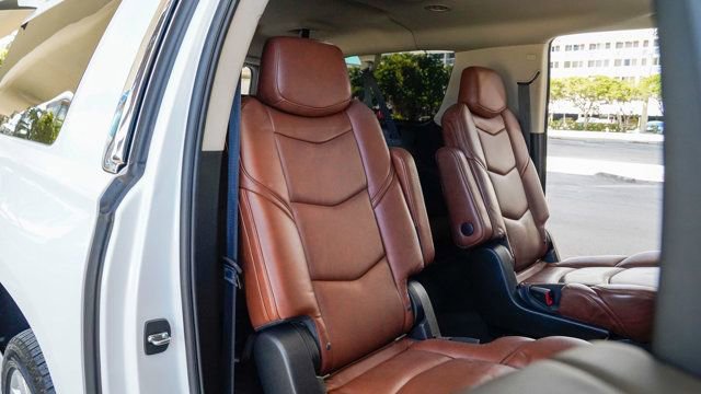 Used 2019 Cadillac Escalade ESV Premium Luxury image 91