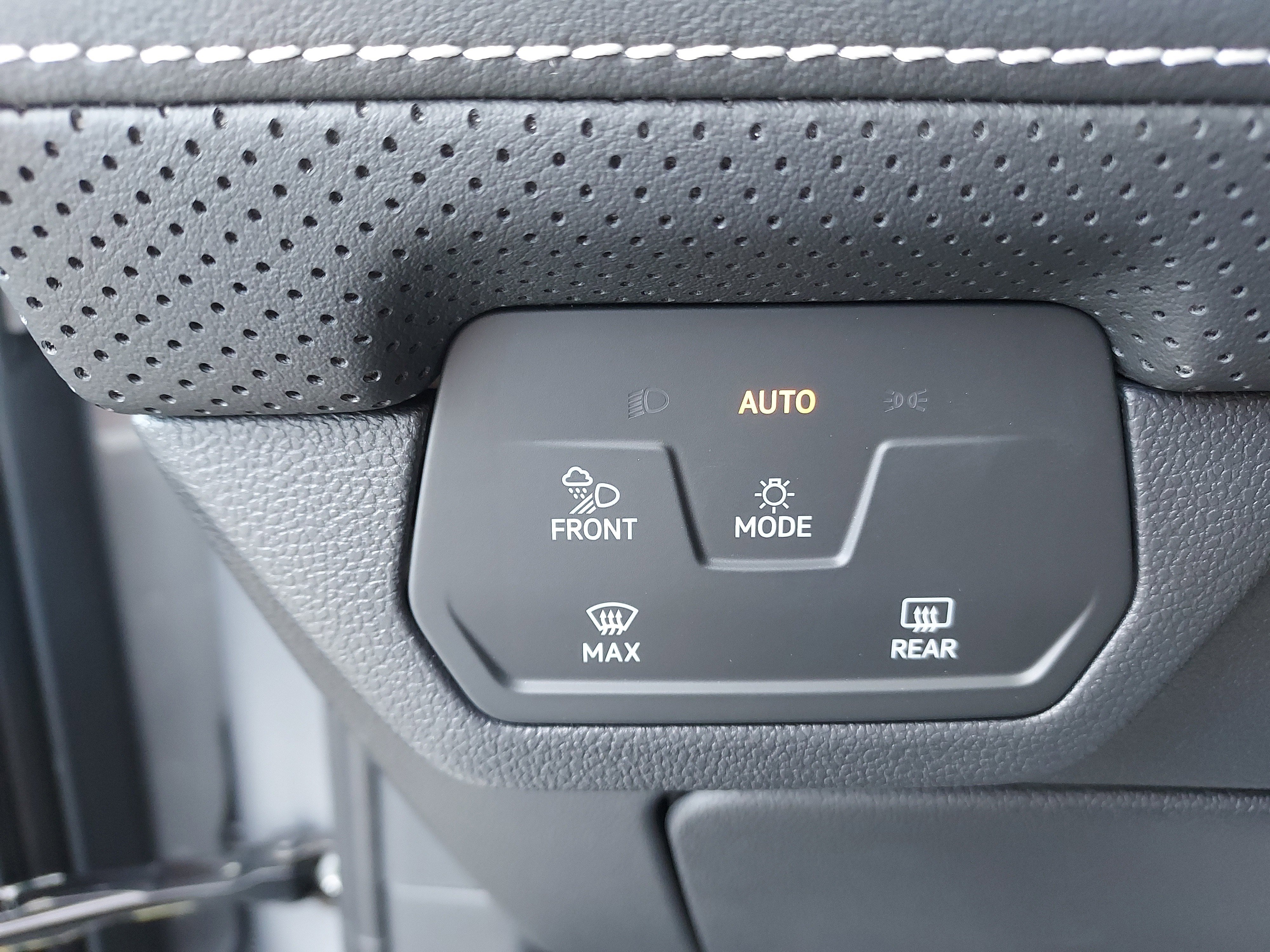 New 2026 Volkswagen Atlas SEL Premium R-Line image 29