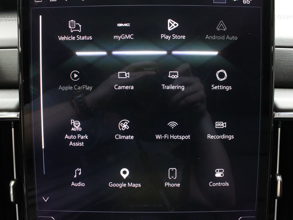 Used 2026 GMC Yukon Denali w/ Sun & Power Step Package AWD/4WD image 31