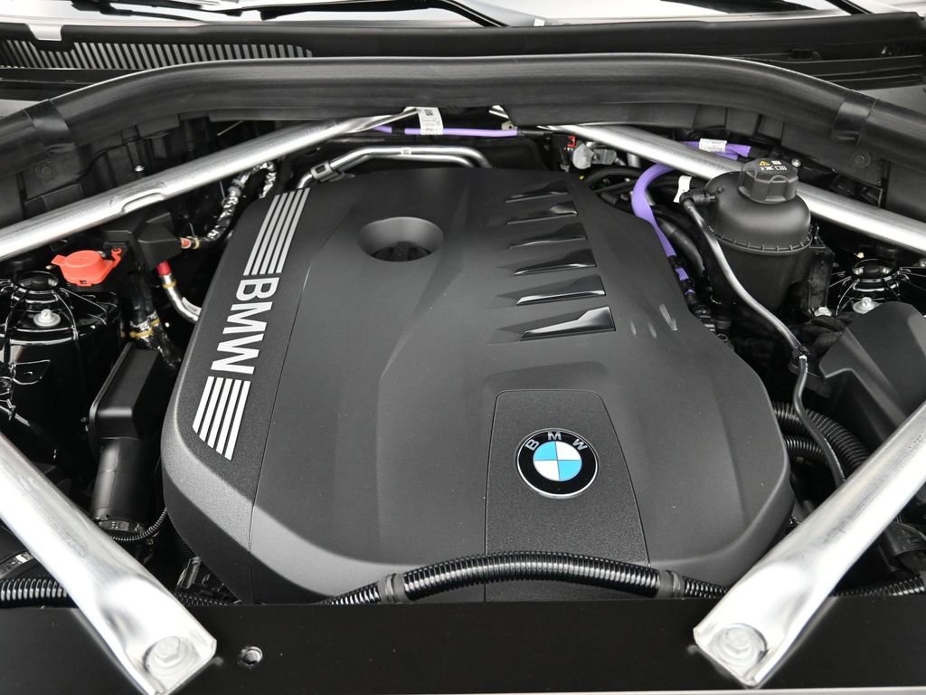 New 2026 BMW X5 xDrive40i AWD/4WD image 18