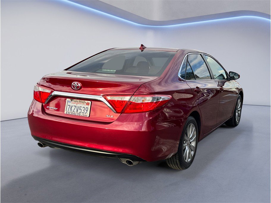 Used 2015 Toyota Camry XLE w/ Advanced Technology Package image 6