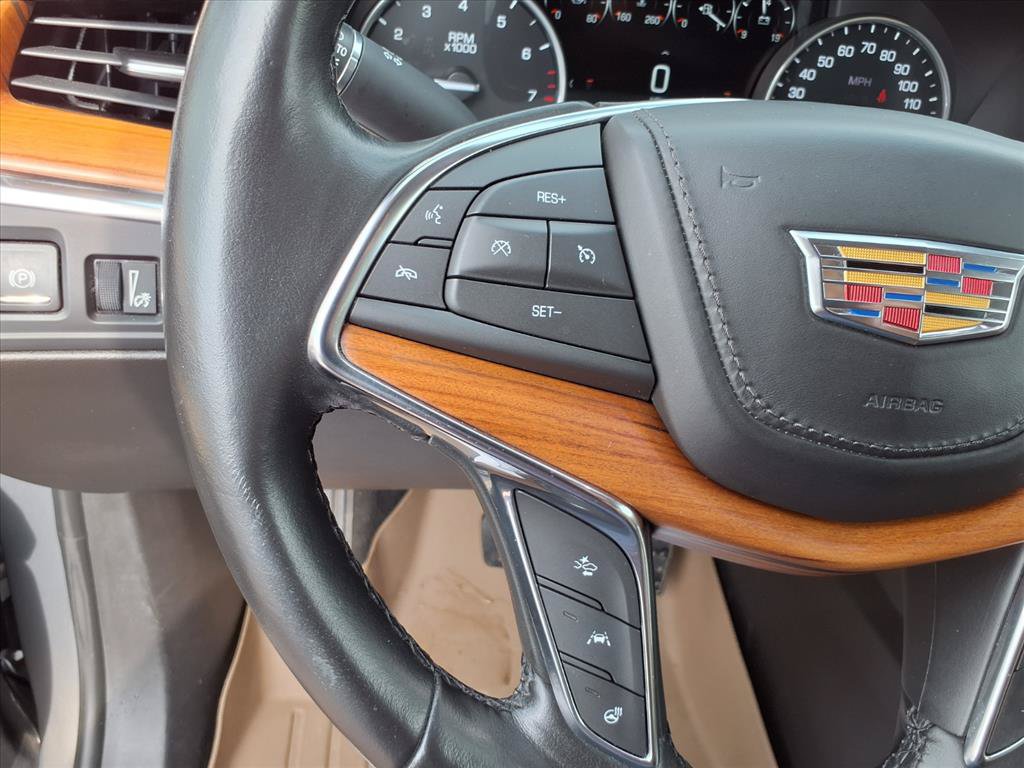 Used 2019 Cadillac XT5 Platinum AWD/4WD image 17