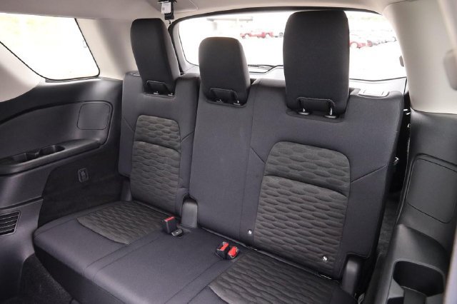Certified 2025 Nissan Pathfinder SV w/ SV Premium Package FWD image 12