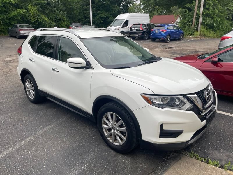 Used 2017 Nissan Rogue SV FWD image 6