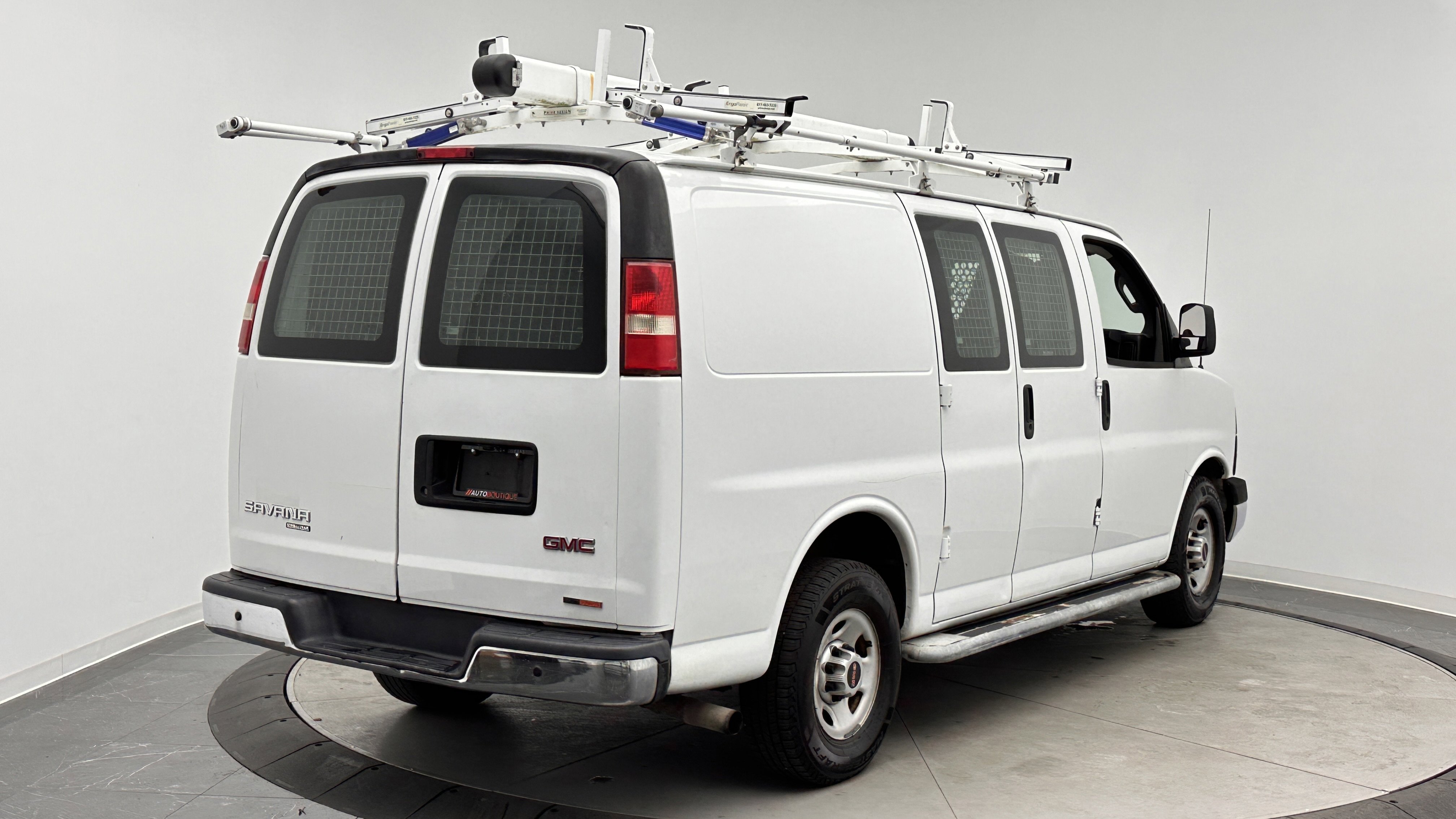 Used 2016 GMC Savana 2500 image 7