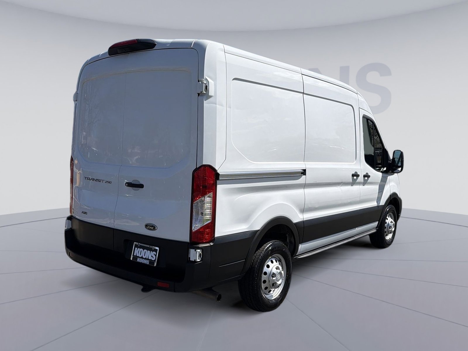 Used 2023 Ford Transit 250 Medium Roof AWD image 7