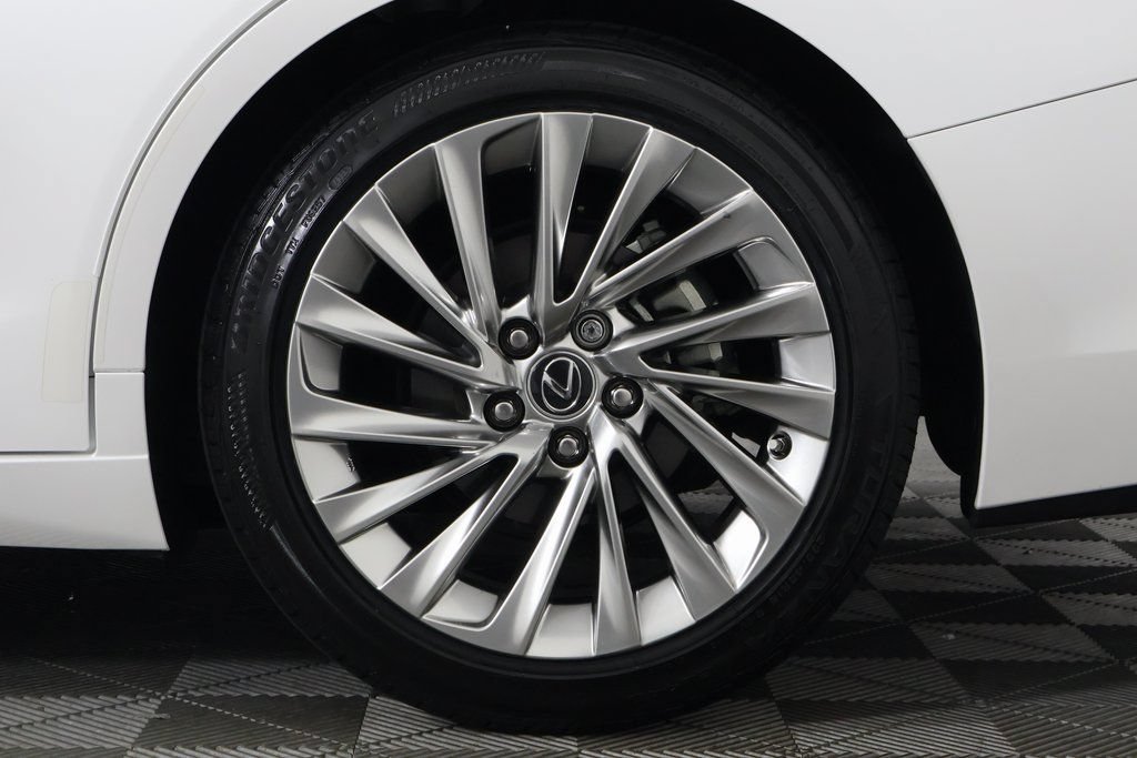 Certified 2021 Lexus ES 350 w/ Accessory Package FWD image 16