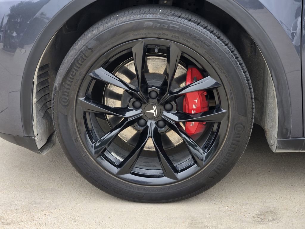 Used 2022 Tesla Model Y Long Range AWD/4WD image 17